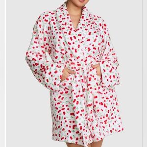 PINK Victoria's Secret X FRANKIES BIKINIS Cloud Plush Cherry Print Robe NEW SMAL
